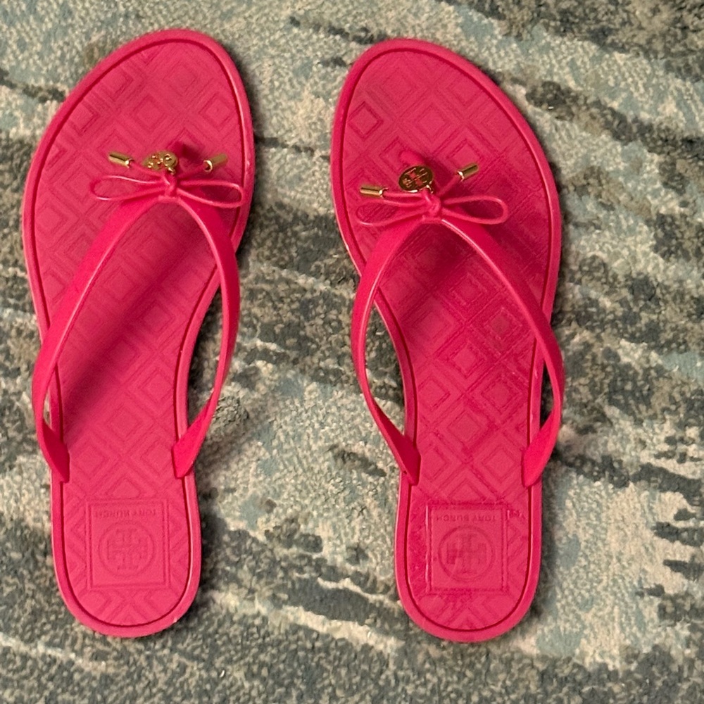 Tory Burch Jelly/Rubber Pink Flip Flops.